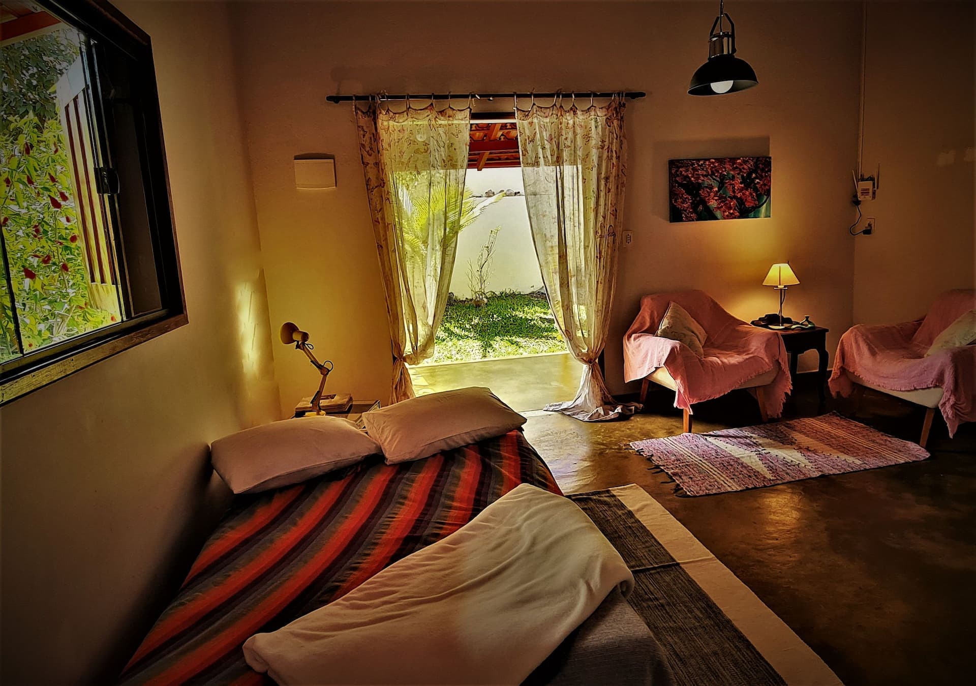 Quarto 2 visto da porta